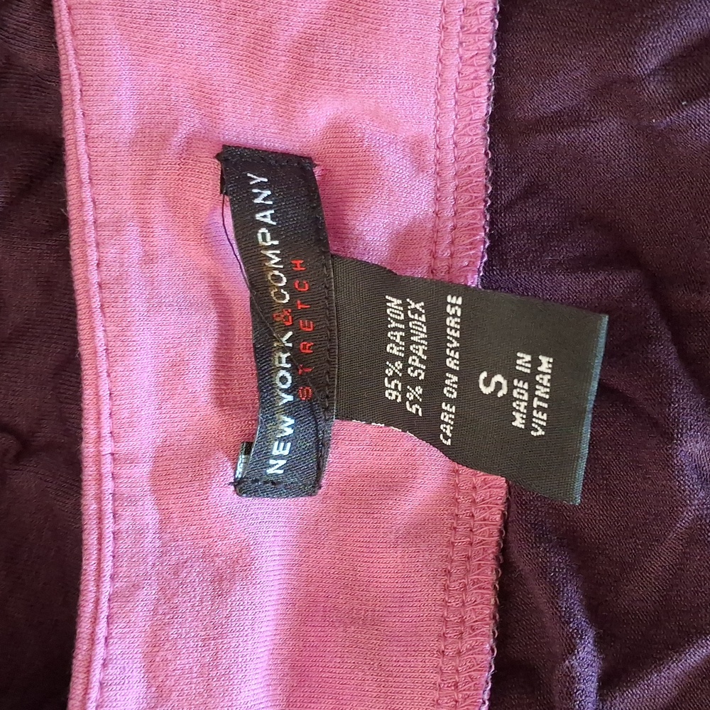 New York & Co. Stretch V-Neck Empire Waist Long Sleeve Dress Burgundy Pink - Picture 4 of 6
